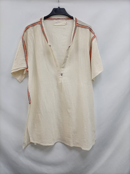 NADIA DAFRI. Blusa beige bordada T.m