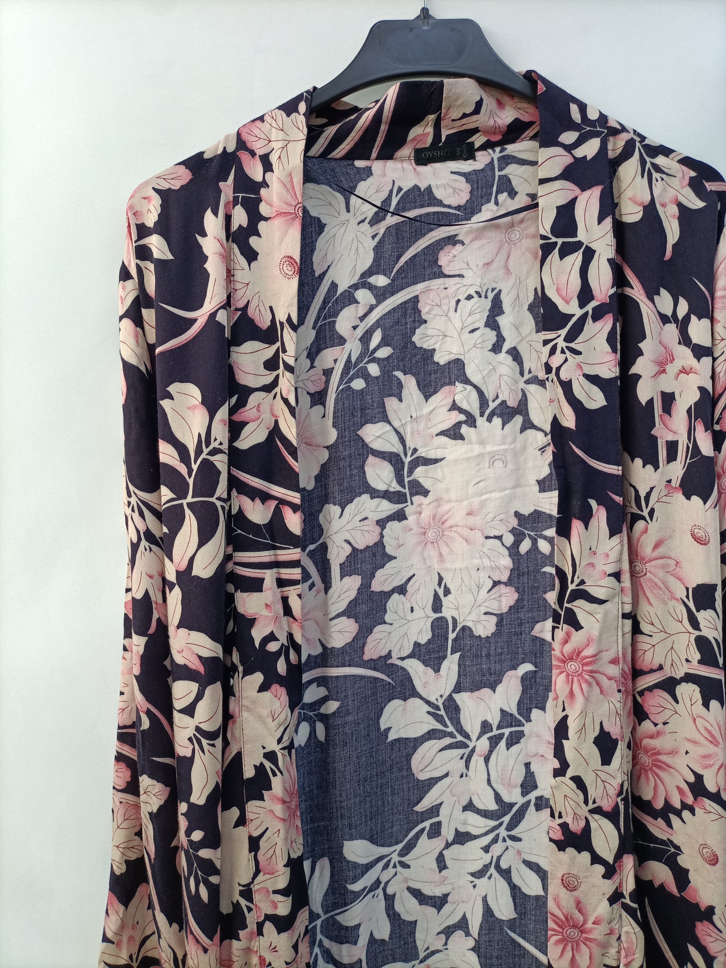 OYSHO. Kimono morado flores T.s/m