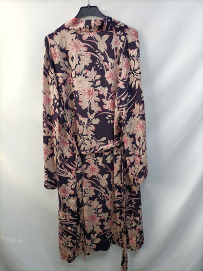 OYSHO. Kimono morado flores T.s/m