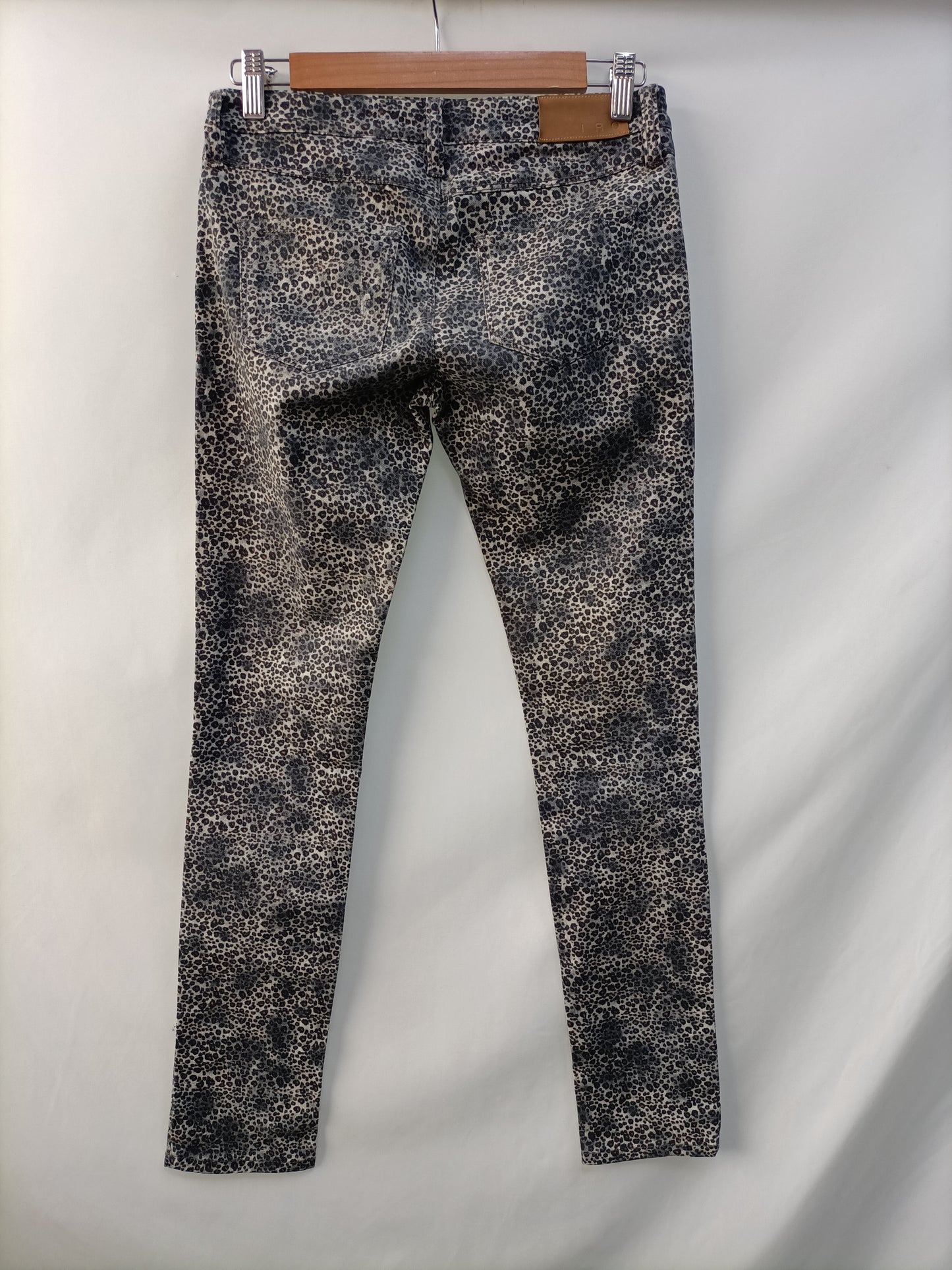 IRO. Pantalón animal print T.36