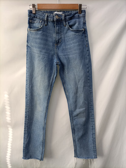 ZARA. Pantalón recto vaquero   T.34