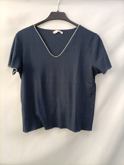 MANGO. Top azul canalé T.m