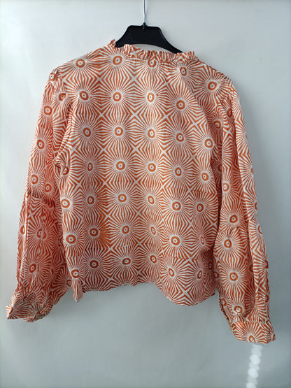 PAR&ESCALA. Blusa naranja estampada T.s