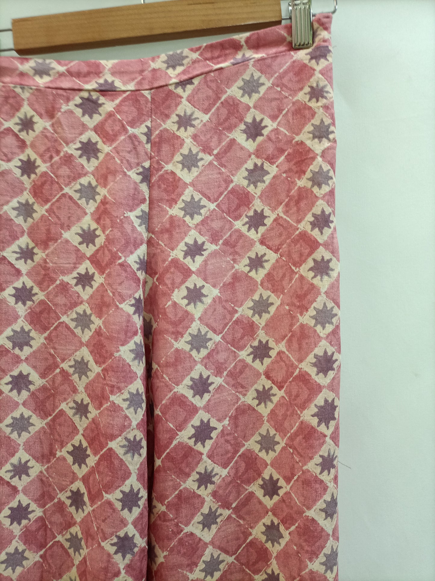 PULL&BEAR. Total look rosa T.s