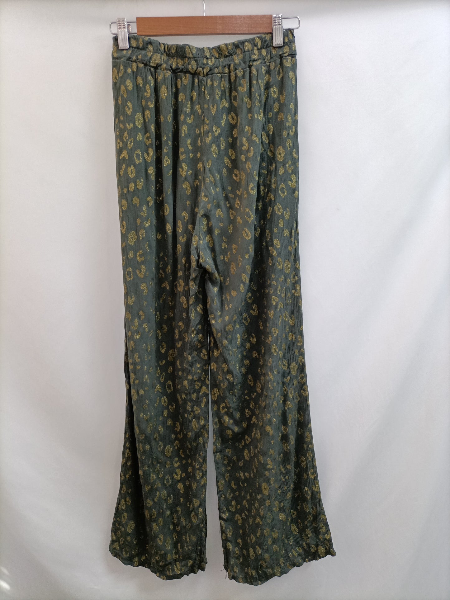 KONCARU. Total look print T.s