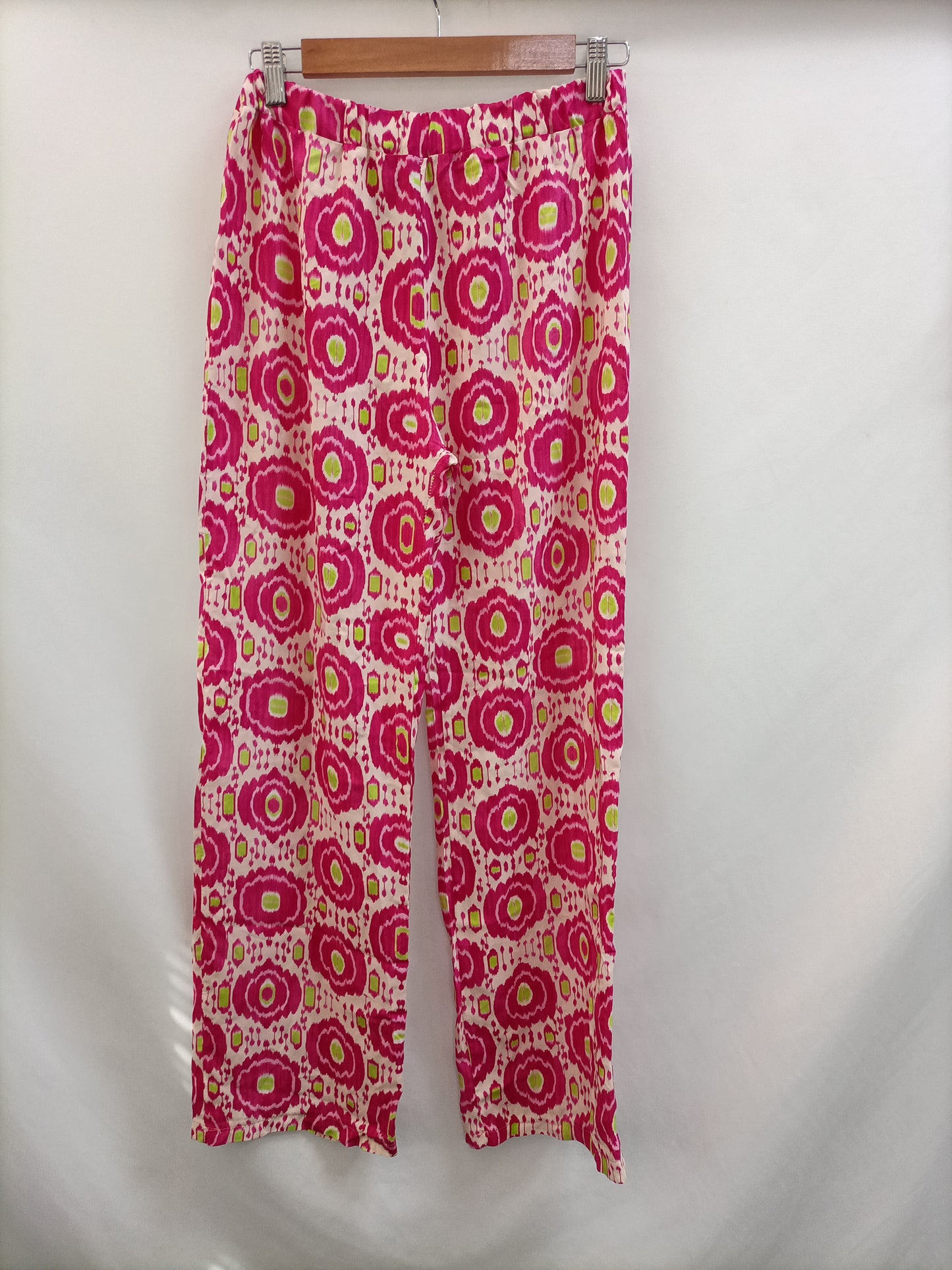 BASYCO. Total look estampado T.u(s)