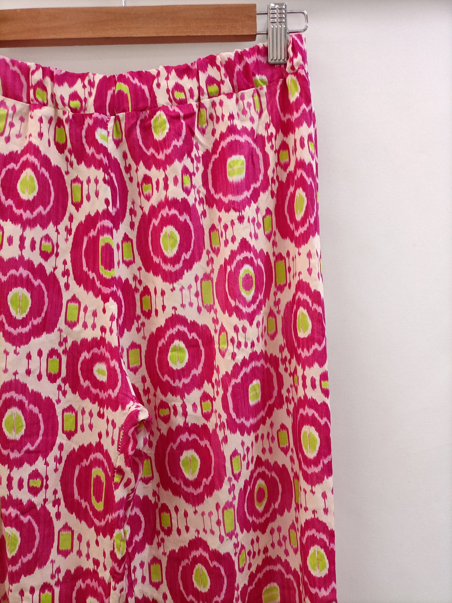 BASYCO. Total look estampado T.u(s)