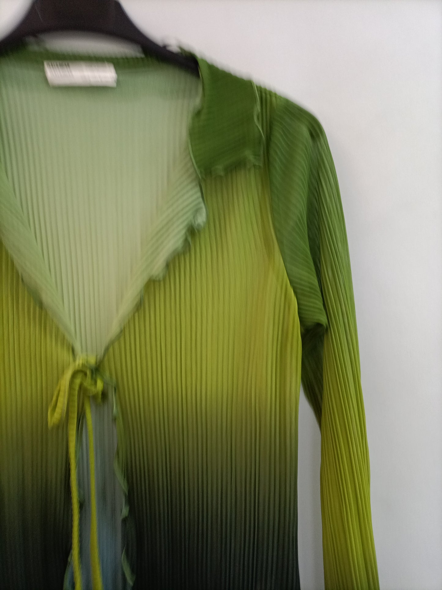 PULL& BEAR. Total look Verde T.s