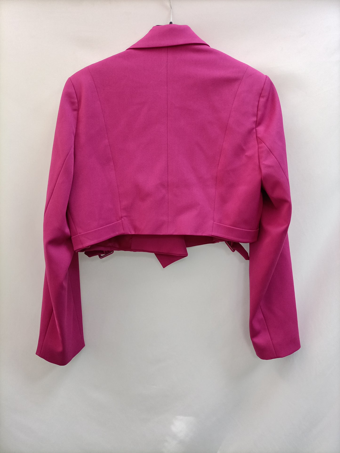 PULL&BEAR. Blazer crop T.s