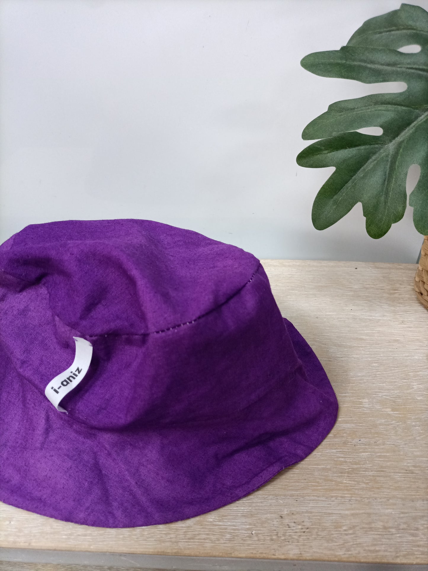 I-ANIZ. Bucket morado