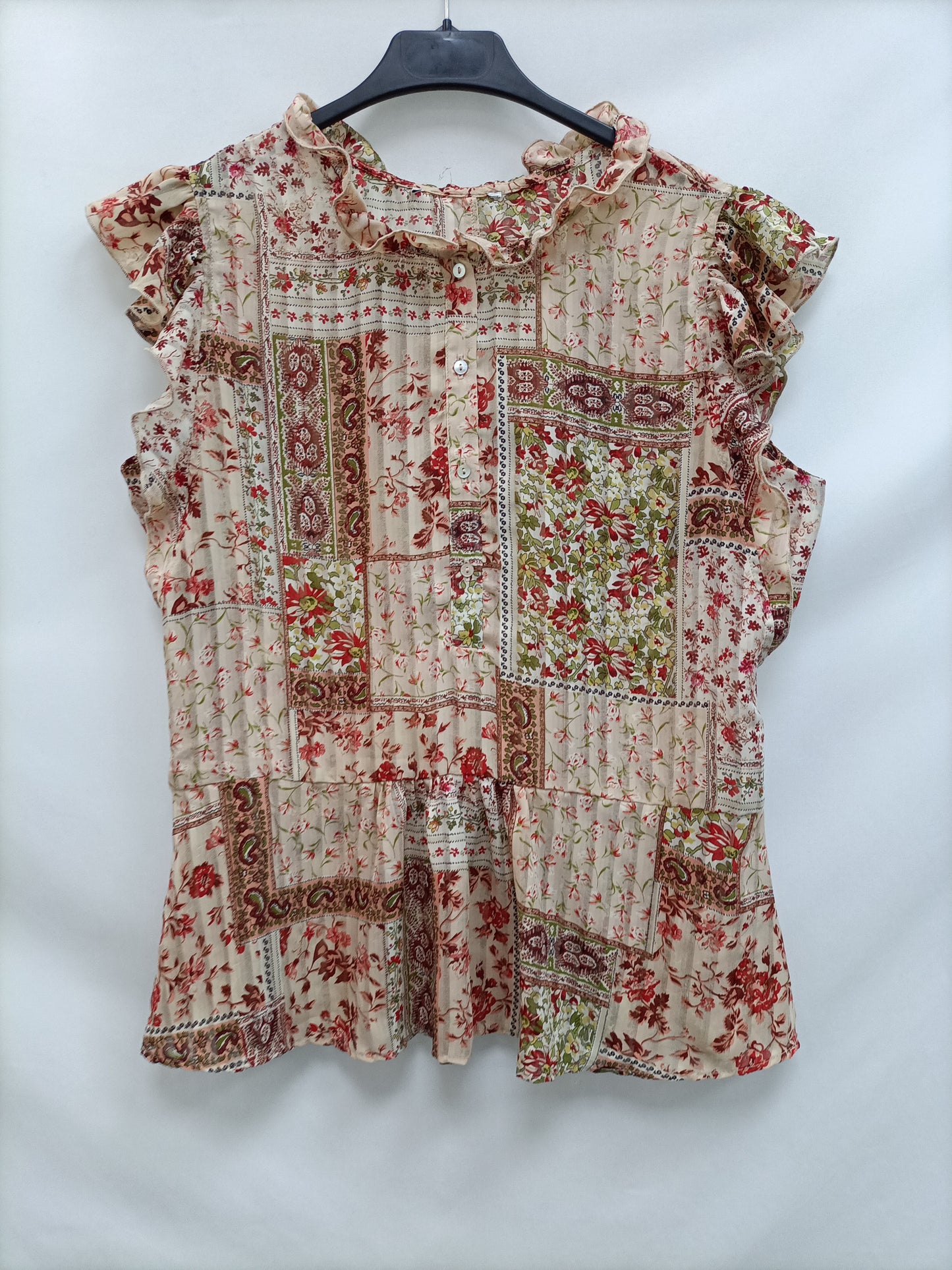 OTHERS. Pink floral blouse Your