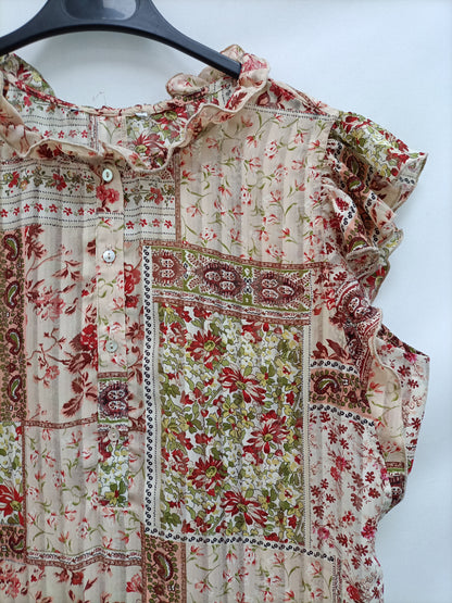 OTHERS. Pink floral blouse Your