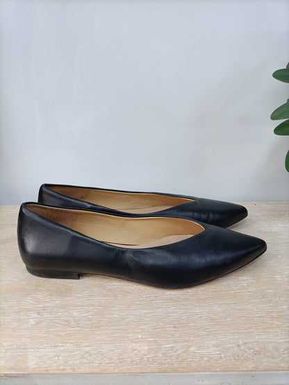 MarketLOOKXART.Manoletinas negras T.39