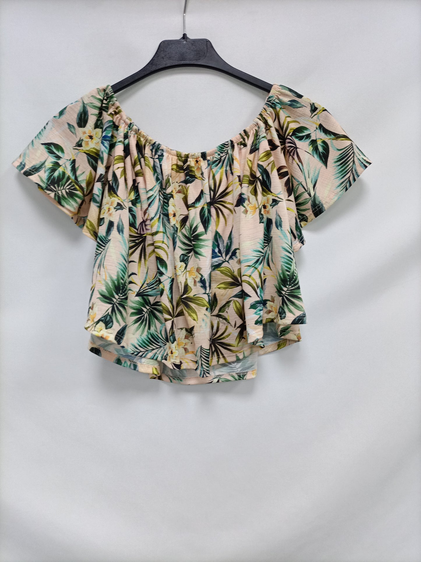 BERSHKA. Top rosa flores T.s