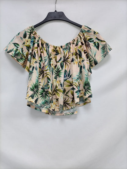 BERSHKA. Top rosa flores T.s