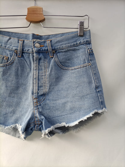 BRANDY MELVILLE. Shorts clarito T.38