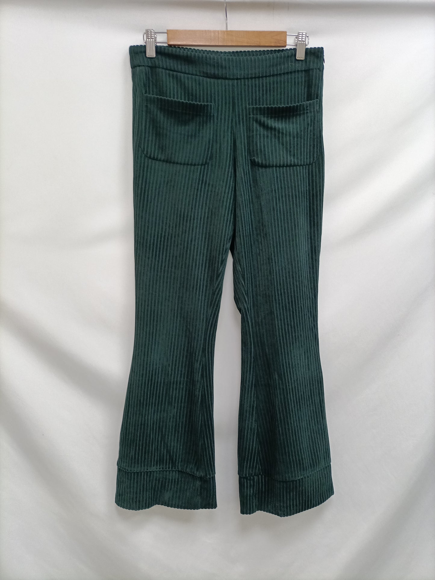 ERRE. Pantalón verde pana T.s