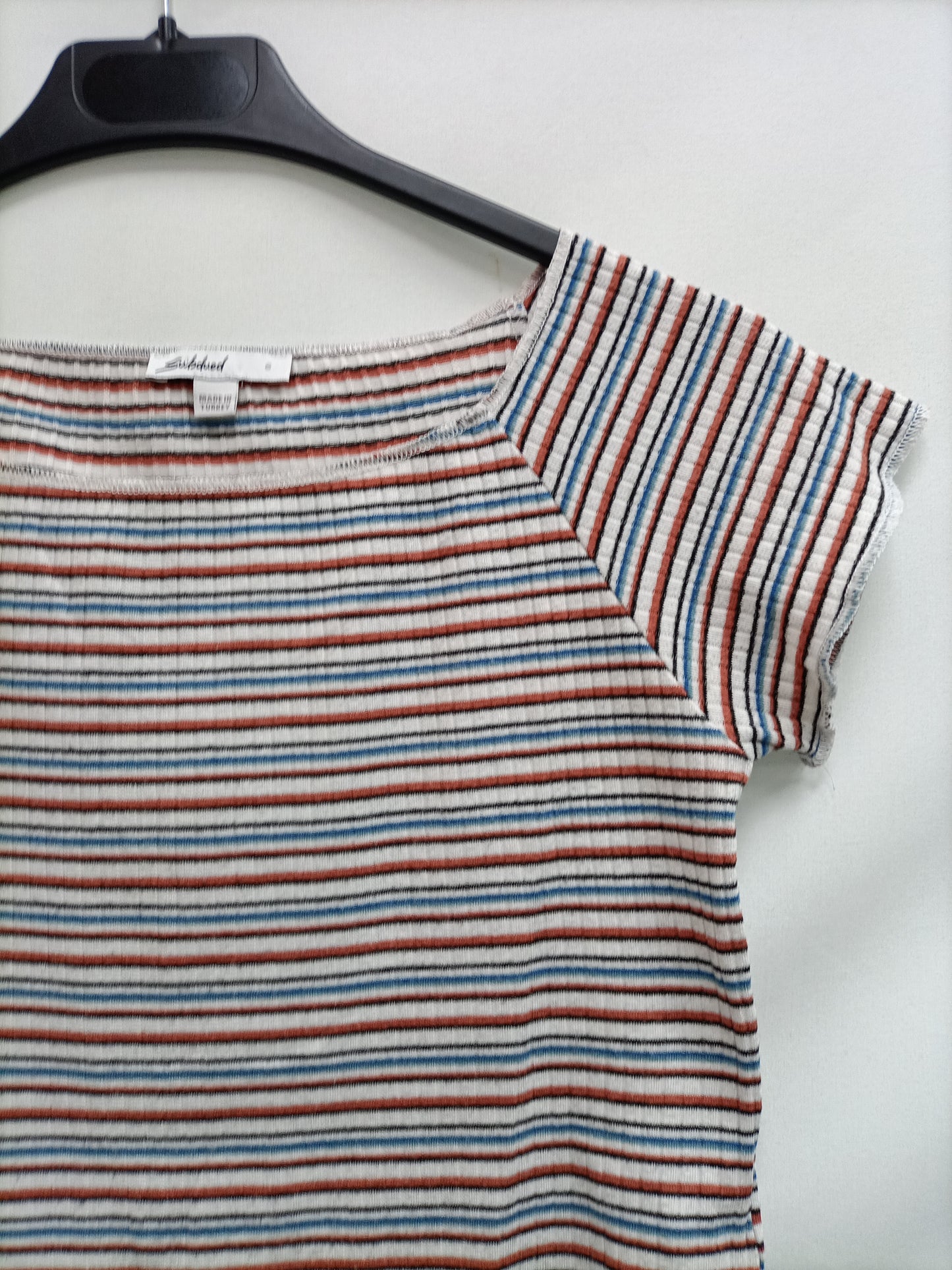 SUBDUED. Multicolor striped Ts top