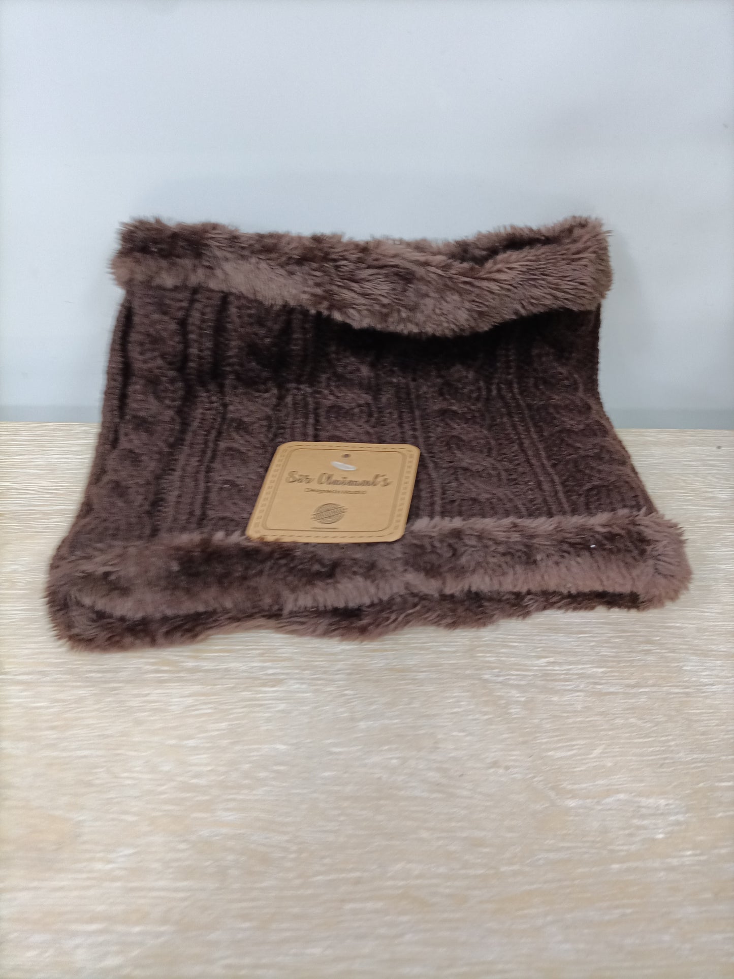 SIR ANIMAL'S.  Cuello marrón