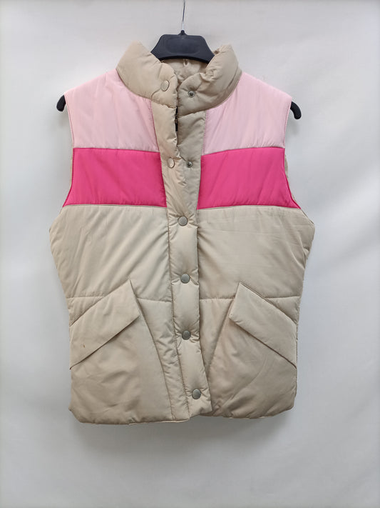 GUEES. Two-tone feathers Ts