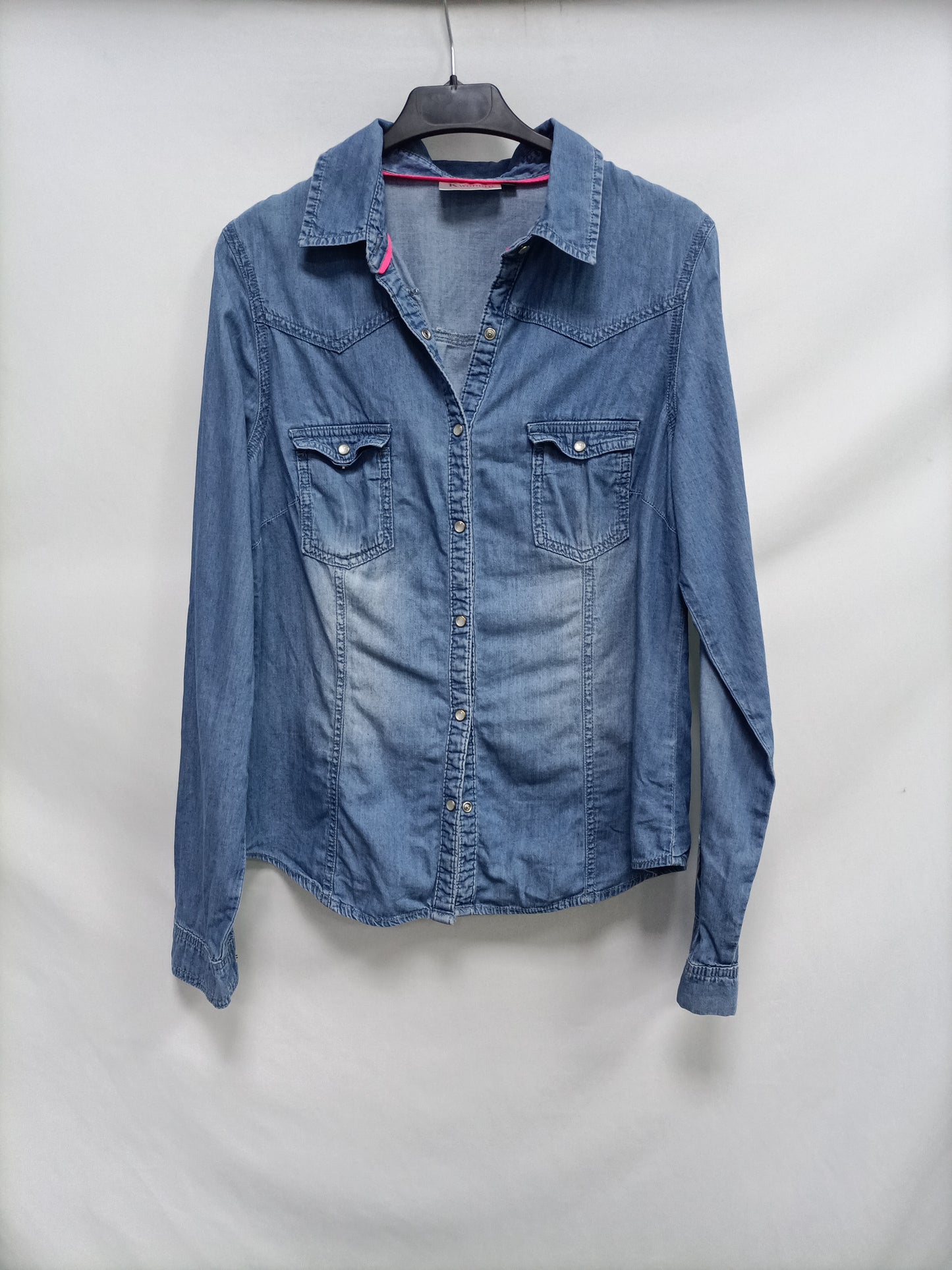 K. WOMAN. Camisa vaquera T.40