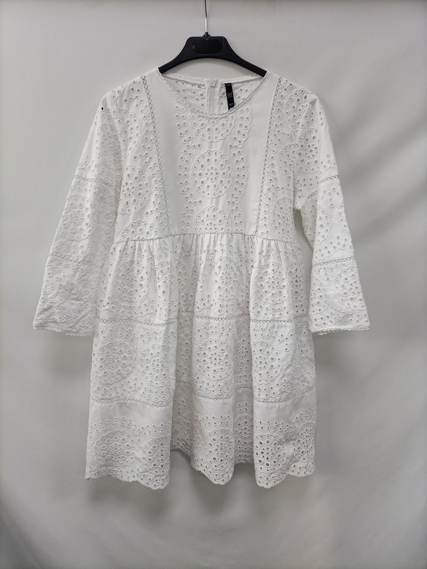 ZARA. White die-cut dress Tm