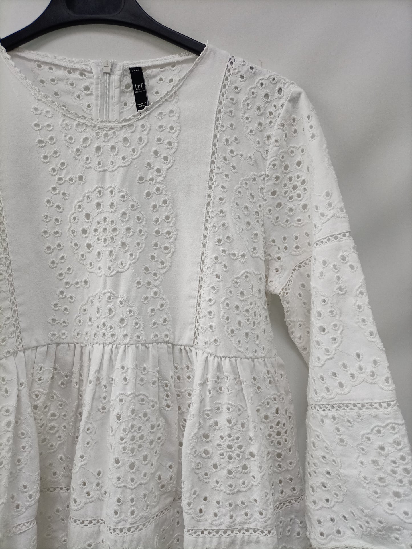 ZARA. White die-cut dress Tm