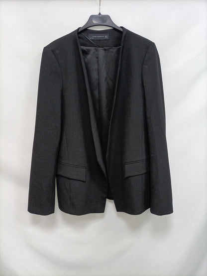 ZARA. Basic black blazer Ts