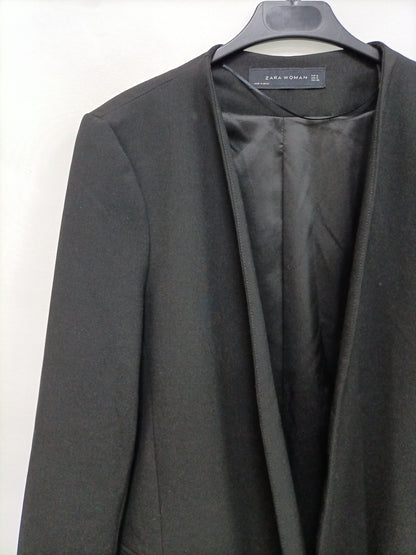 ZARA. Basic black blazer Ts