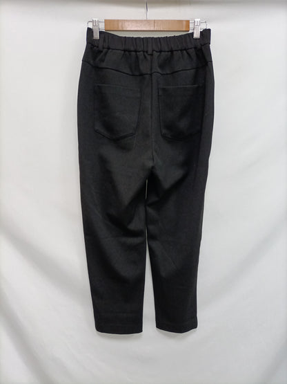 ZARA. Pantalón fluido negro T.xs