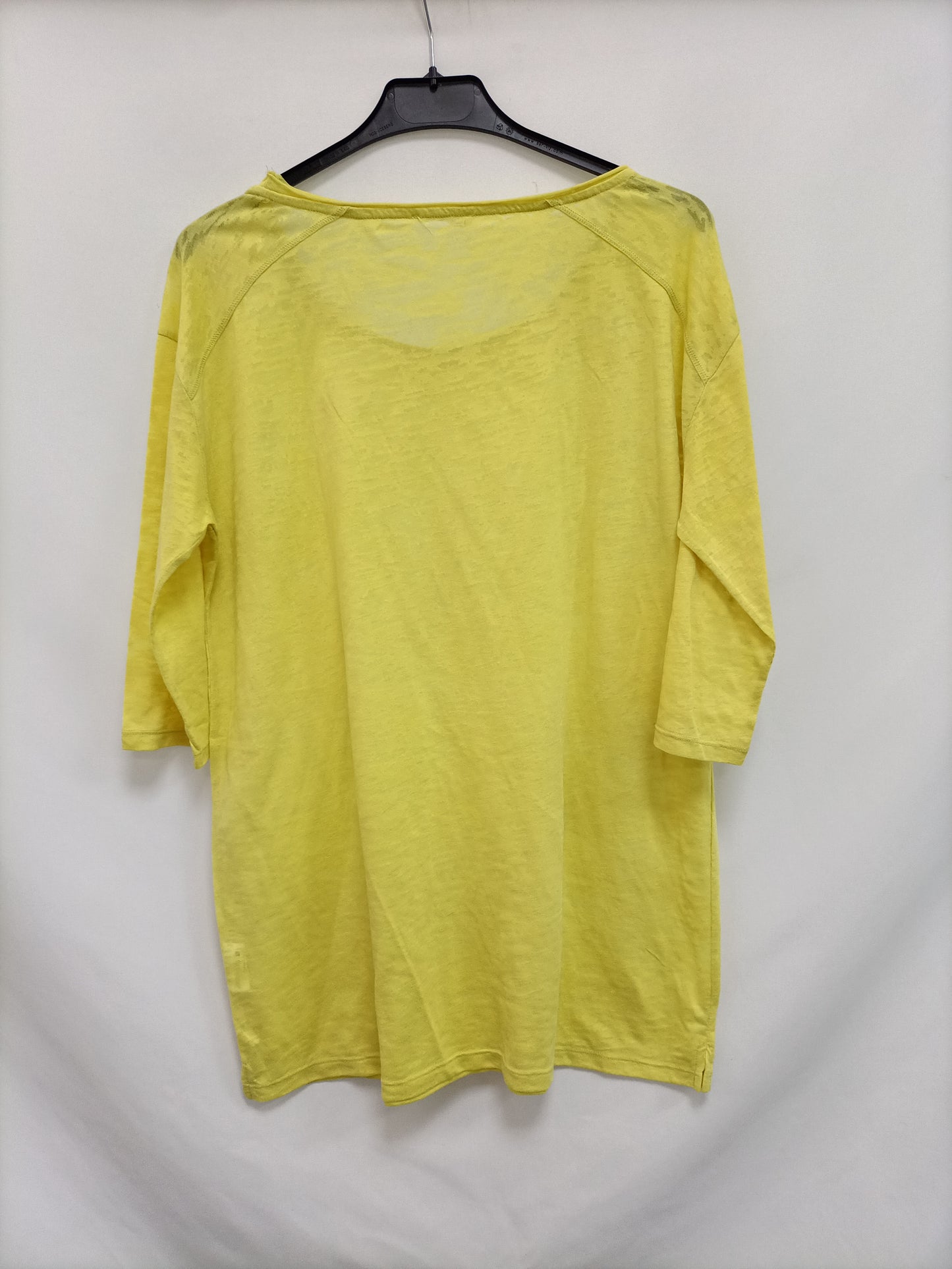 AMERICAN VINTAGE. Yellow T-shirt