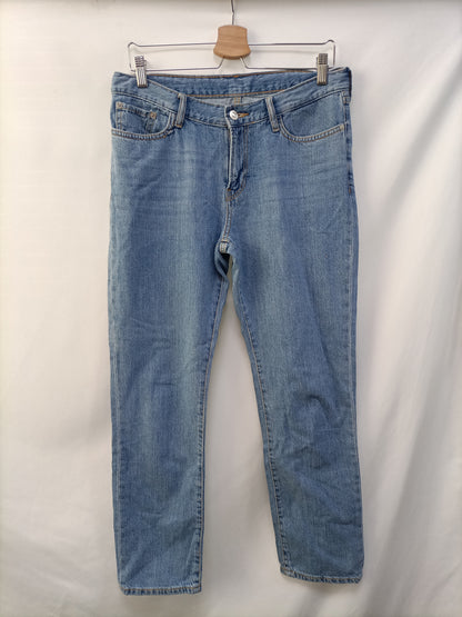 MANGO.Pantalones vaqueros T.42