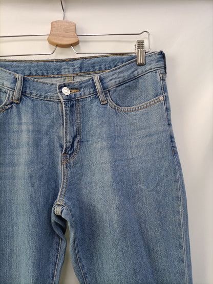 MANGO.Pantalones vaqueros T.42