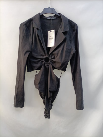 ZARA. Black elastic Tm bodysuit