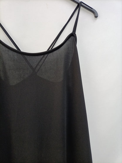 ZARA. Vestido negro asimétrico T.s