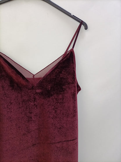 OYSHO. Top terciopelo burdeos T.s