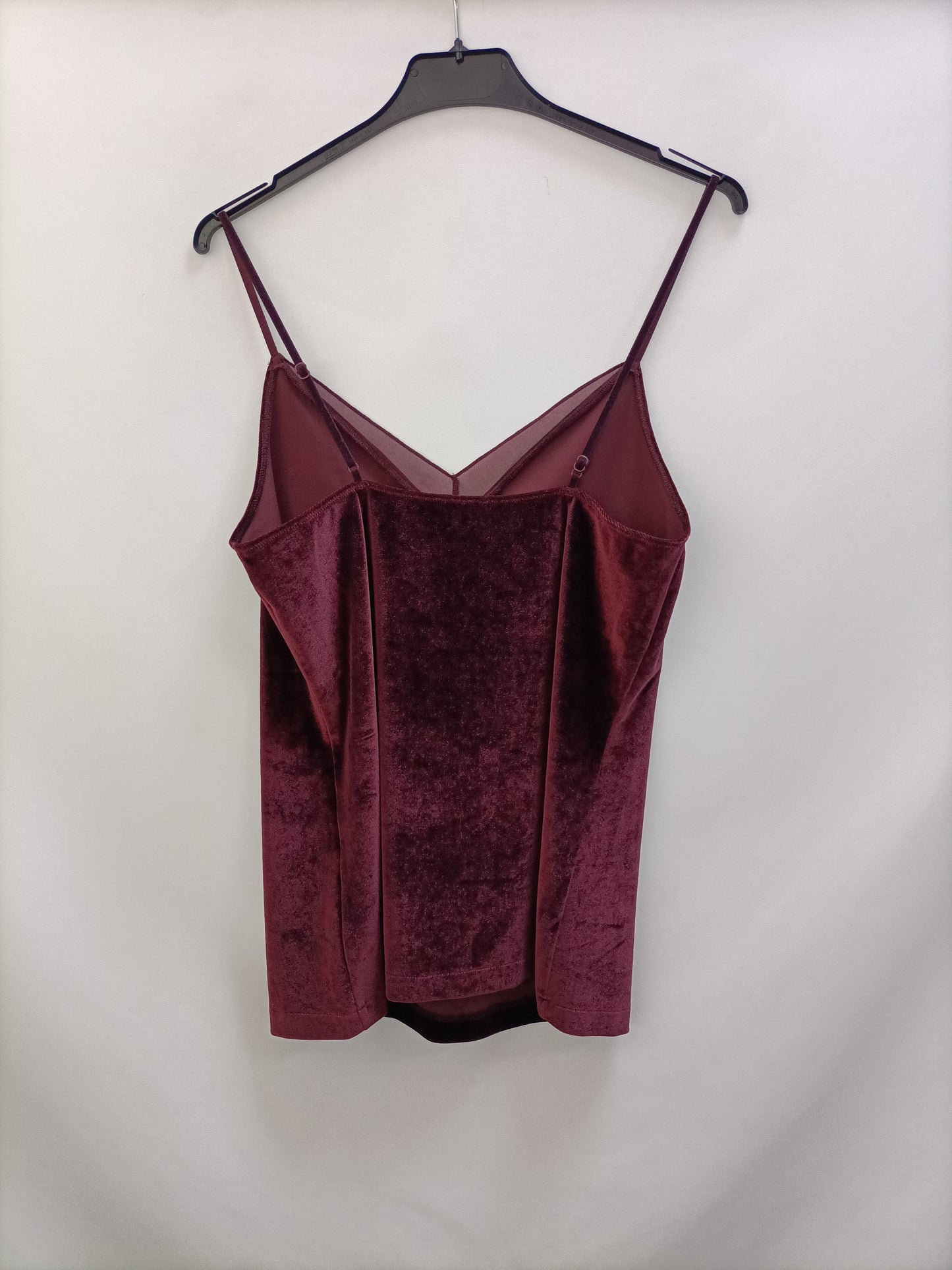 OYSHO. Top terciopelo burdeos T.s
