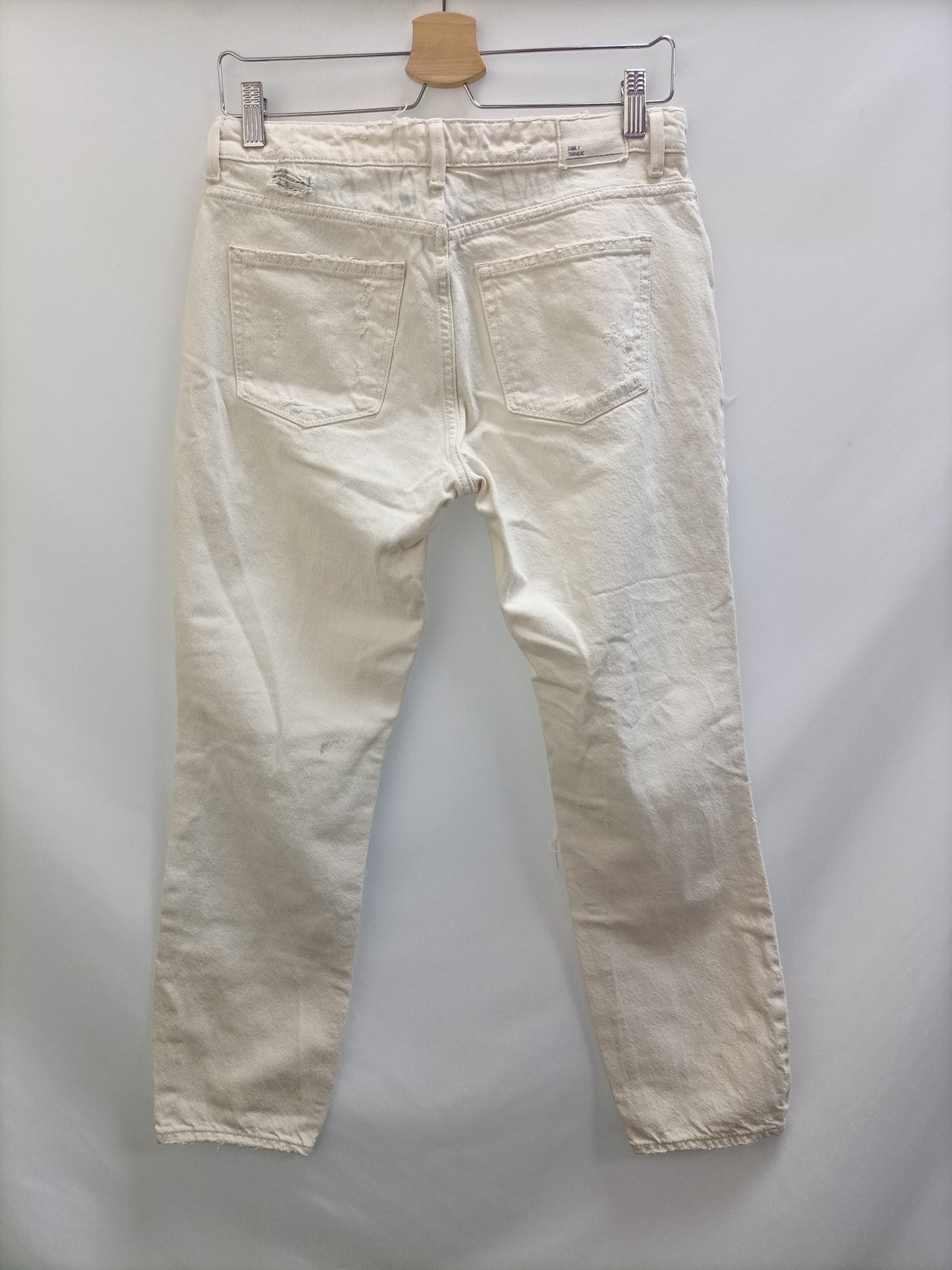 ZARA. Ripped beige trousers, size 34