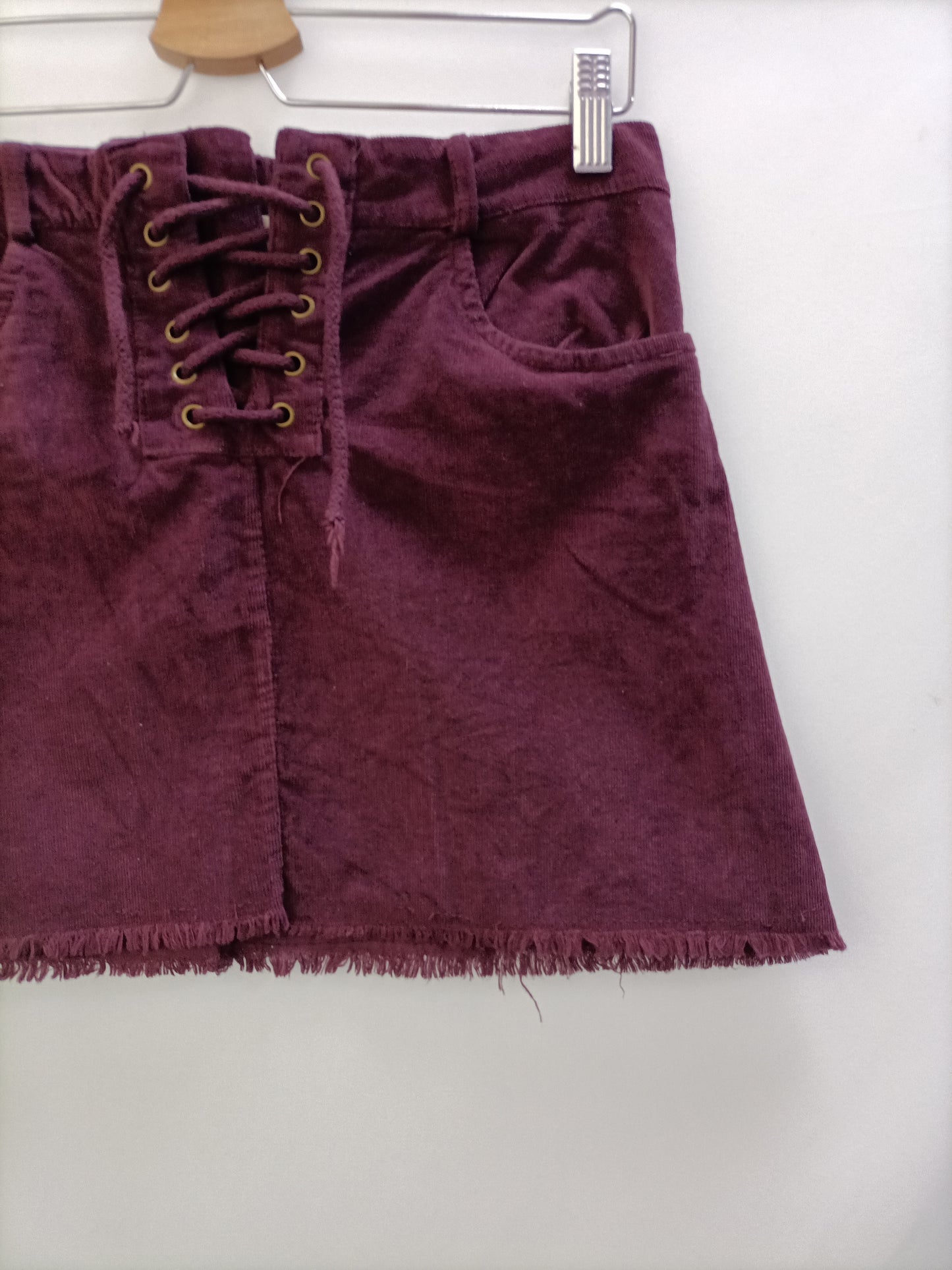 MI ALMA GEMELA. Falda pana burdeos T.(38)