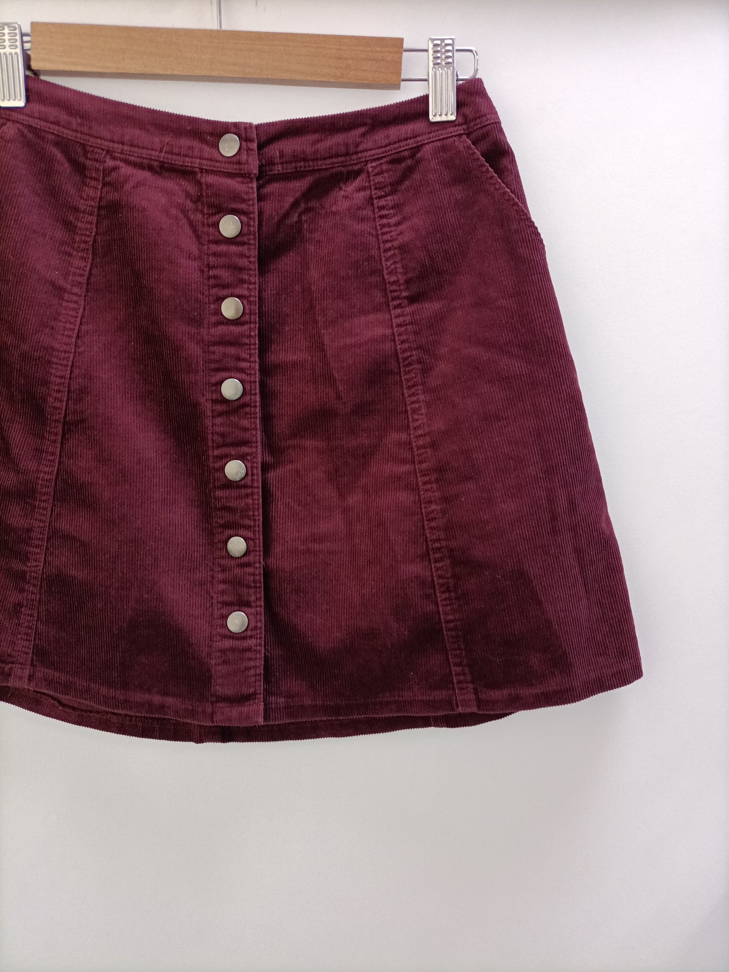 ABERCROMBIE&FITCH. Falda pana botones T.34