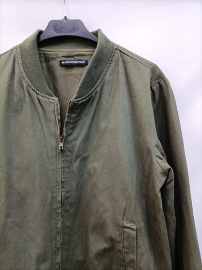 BRANDY MELVILLE. Green Bomber Tu(m)