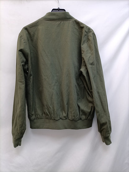 BRANDY MELVILLE. Green Bomber Tu(m)