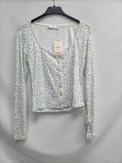 MANGO. Camiseta blanca flores T.m