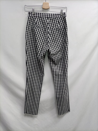 STRADIVARIUS. Vichy checked trousers size 36