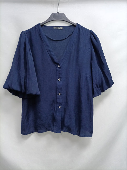 OYSHO. Blusa azul fluida T.s