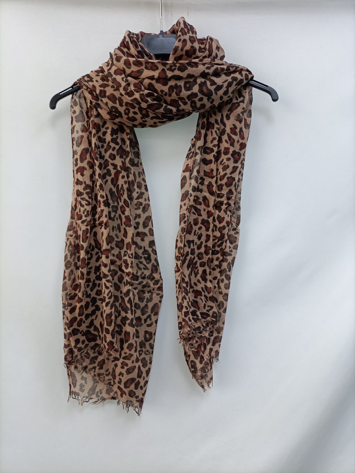 OTHERS. Animal print scarf