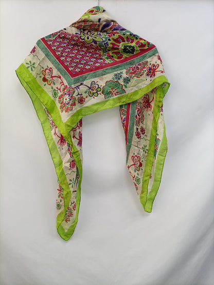 OTHERS. Floral scarf