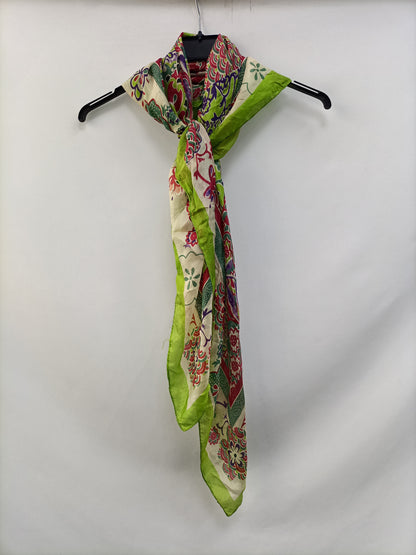 OTHERS. Floral scarf