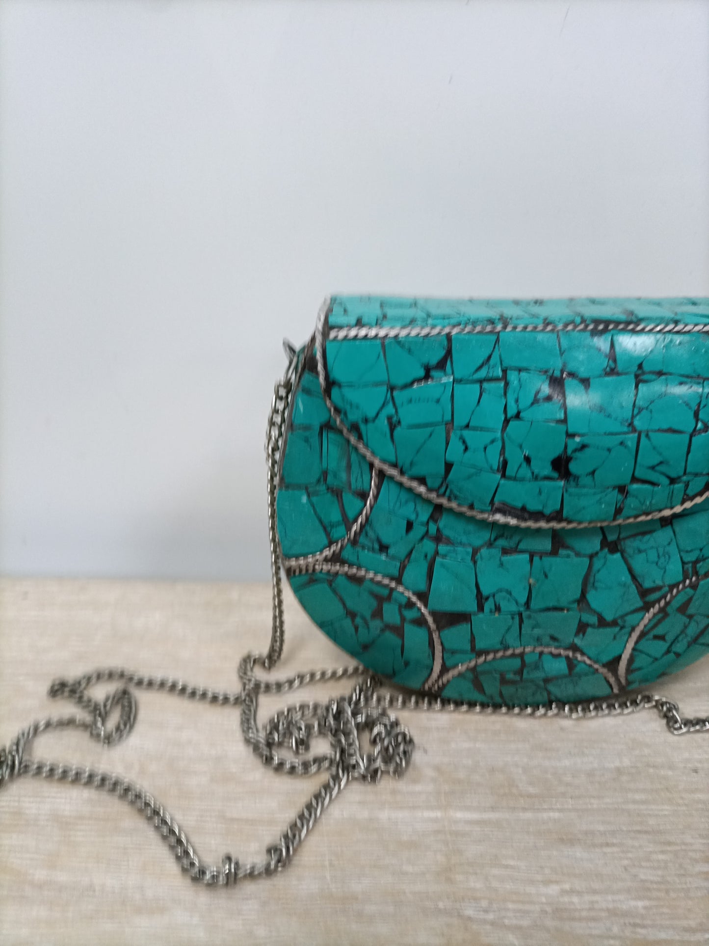 WHITE. Blue rigid bag (TARA)