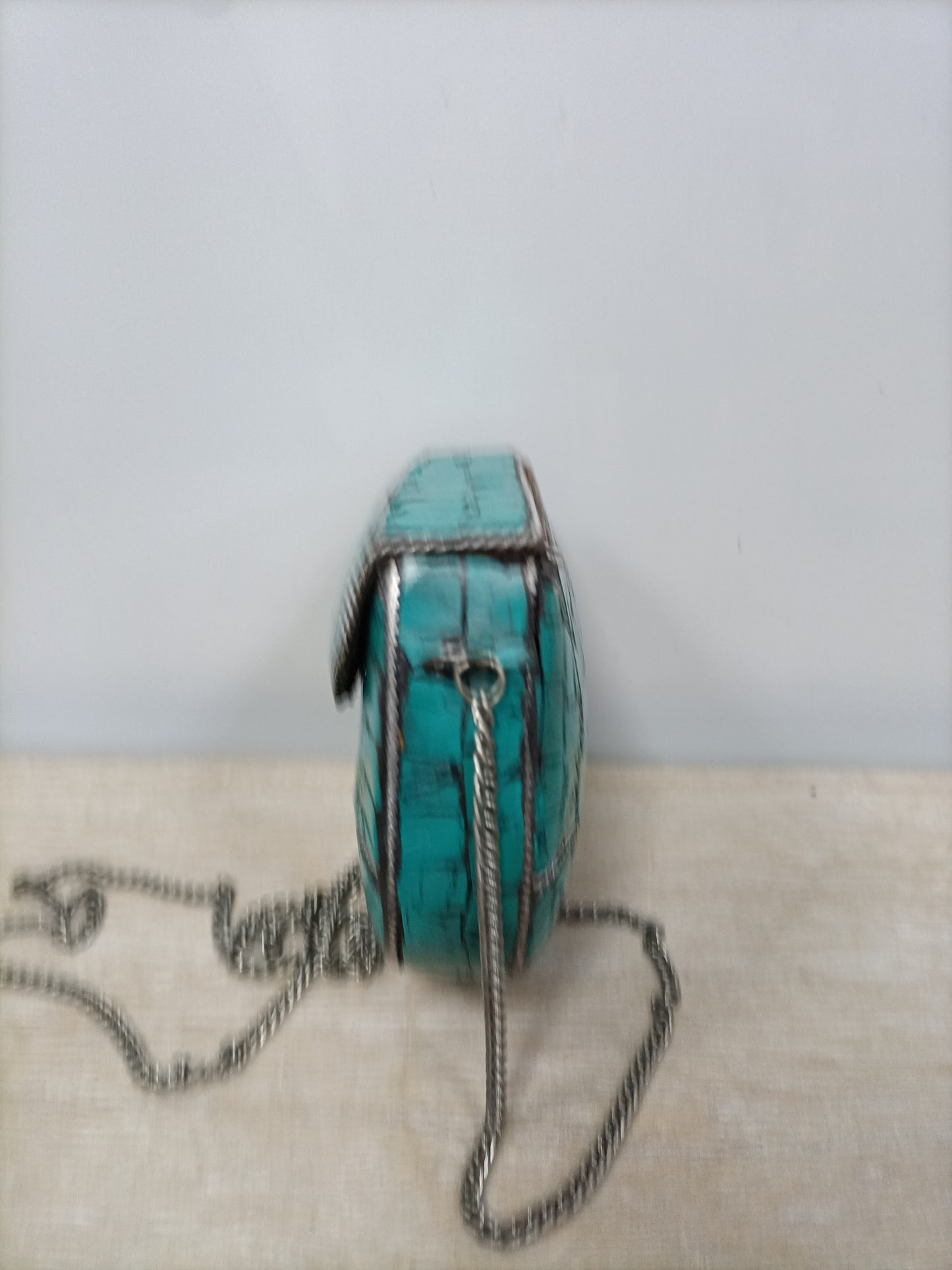 WHITE. Blue rigid bag (TARA)